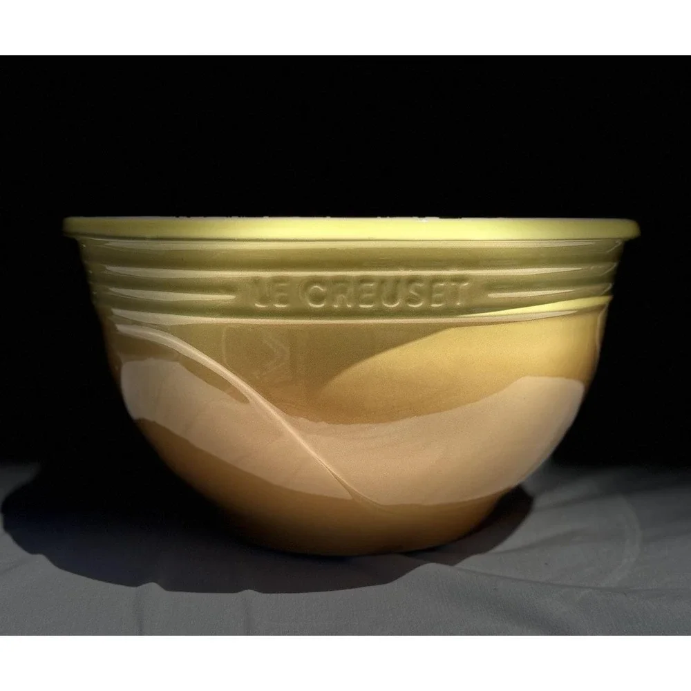 Le Creuset XL Mixing Bowl 4.4L 4.6 Qt Yellow Soleil Gradient RETIRED 12
